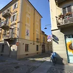 Casa Nel Borgo Vicinissima Al Centro Di Torino