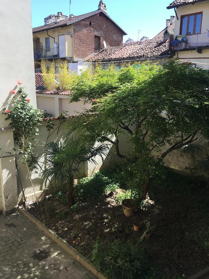Apartment Casa Nel Borgo Vicinissima Al Centro Di Turin