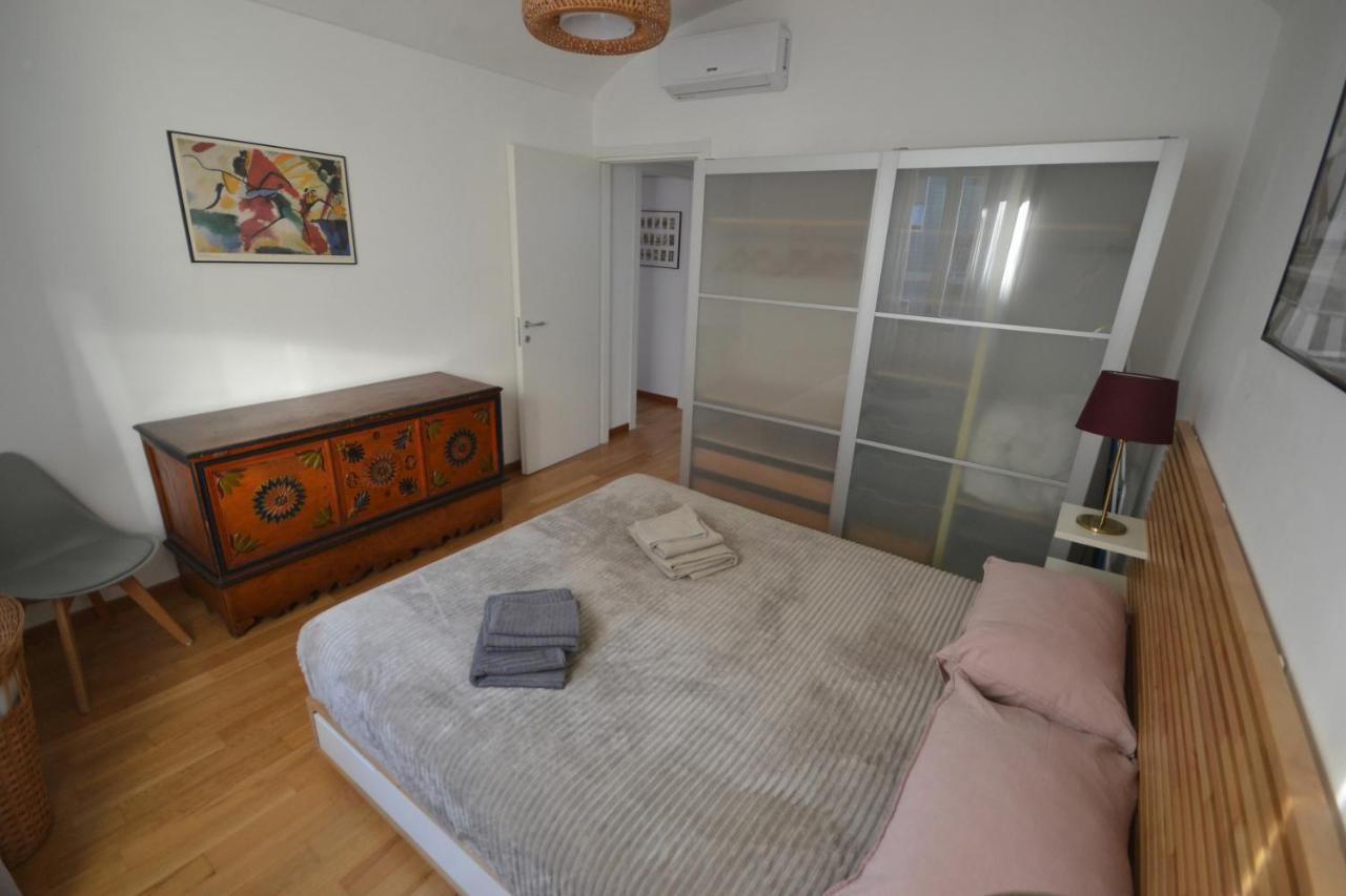 Apartment Casa Nel Borgo Vicinissima Al Centro Di Turin